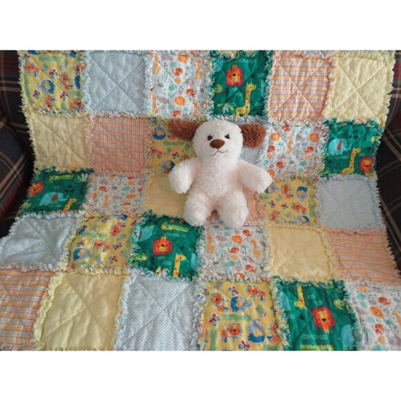 Flannel Rag Quilt With Batting 43 x 43, Jungle Animals, Giraffes, Elephants Baby - Picture 12 of 14
